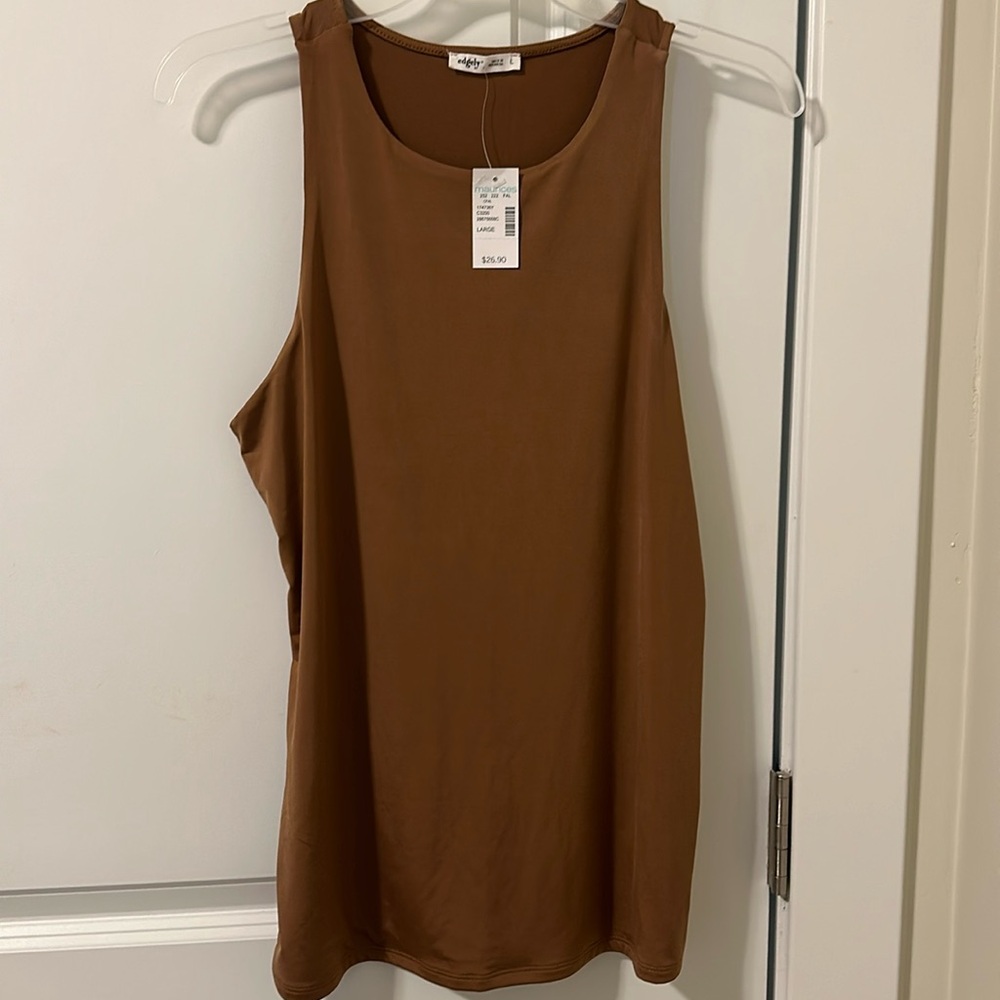 New never worn tan tank top
